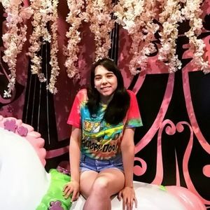 Meet your Posher, Elizabeth